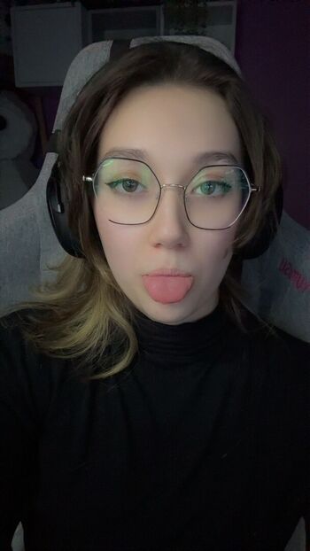 Full leaked Sofia lee/ private onlyfans photo