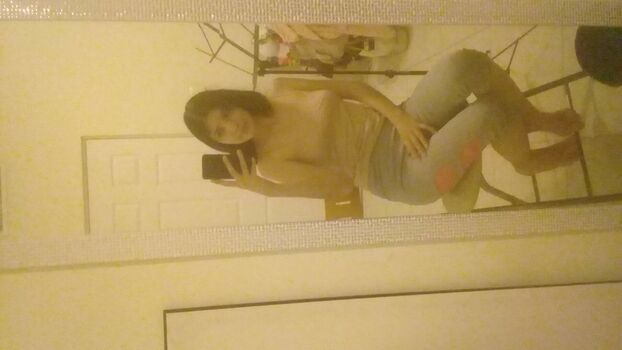 Full leaked Valecast private onlyfans photo