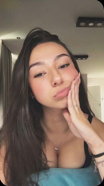 Full leaked Valenmurolo private onlyfans photo