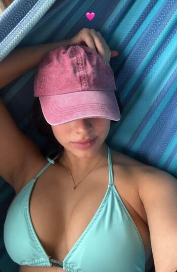 Full leaked Valentina buzzurro page private onlyfans photo