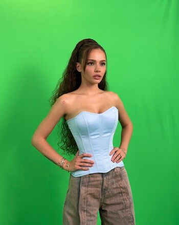 Valya Karnaval