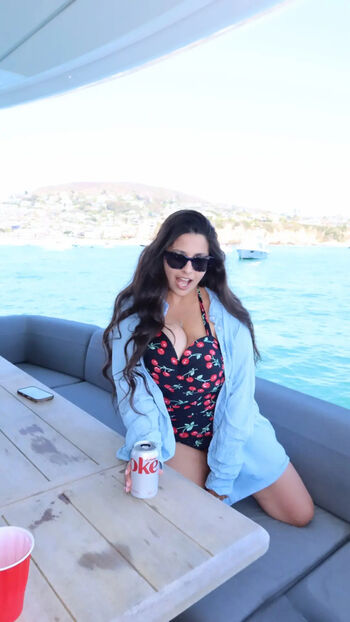 Vanessa R