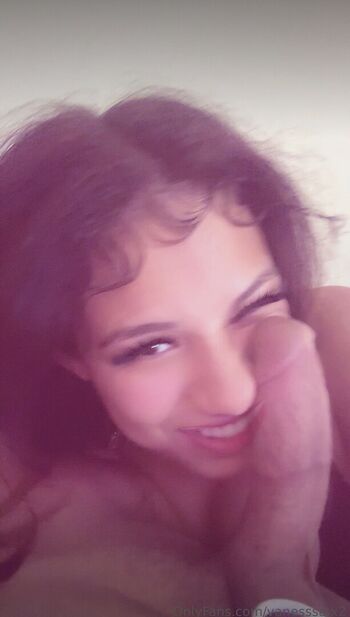 vanesssa.x2