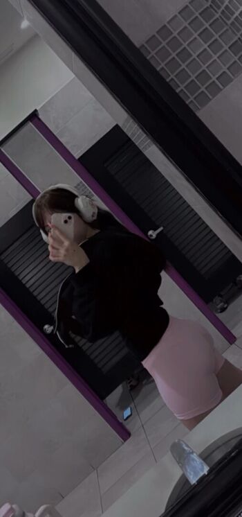 Full leaked Vekikusuo private onlyfans photo