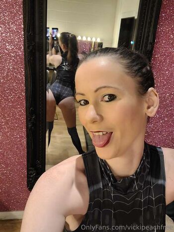 Vicki Peach