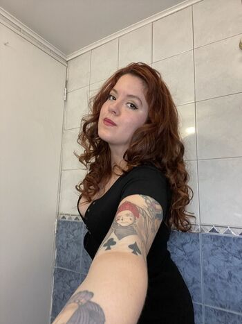 vikkikitty_