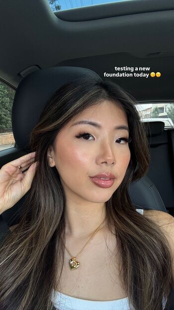 Full leaked Vivian marie wong page private onlyfans photo