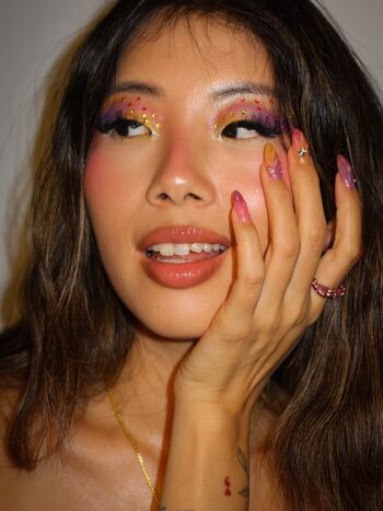 Full leaked Vivian marie wong page private onlyfans photo