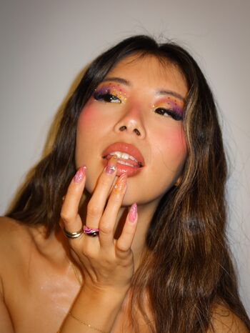 Full leaked Vivian marie wong page private onlyfans photo