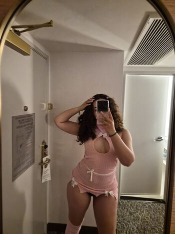Full leaked Halee model/ private onlyfans photo