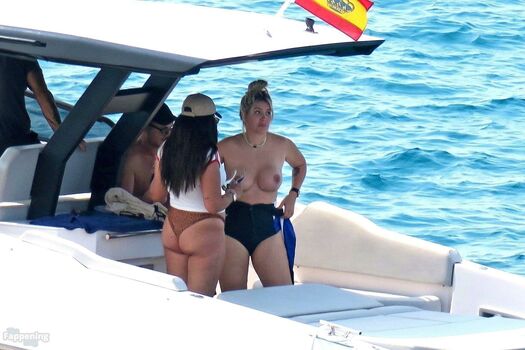 Full leaked Wanda nara page private onlyfans photo