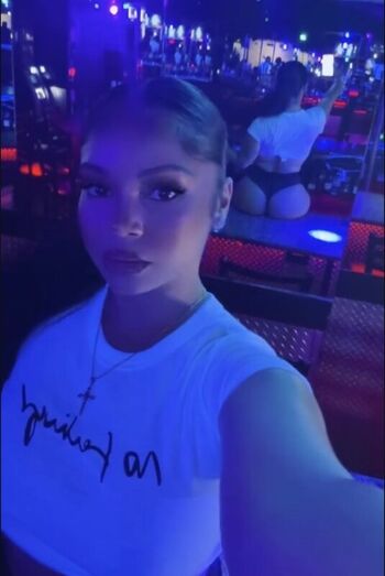 Full leaked Zoie white/ private onlyfans photo