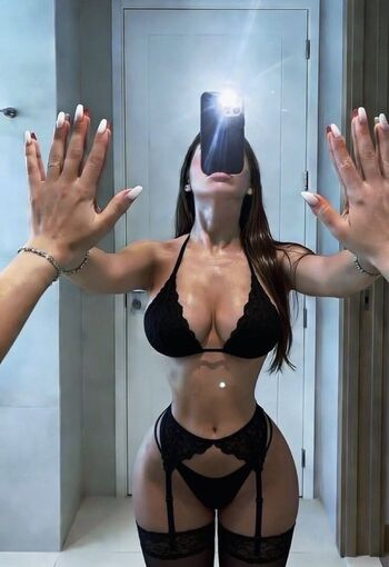 Full leaked Ellen tan/ private onlyfans photo