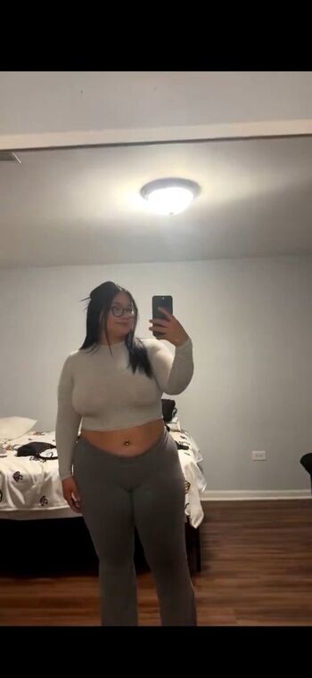 Full leaked Livinglikelydia/ private onlyfans photo