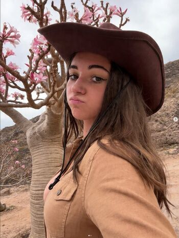 Full leaked Harmenny/ private onlyfans photo