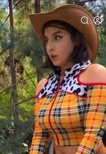 Full leaked Makoshake / private onlyfans photo