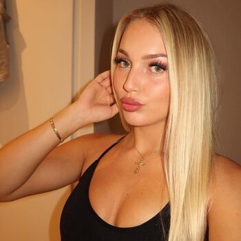 Full leaked Highlandbunny / private onlyfans photo