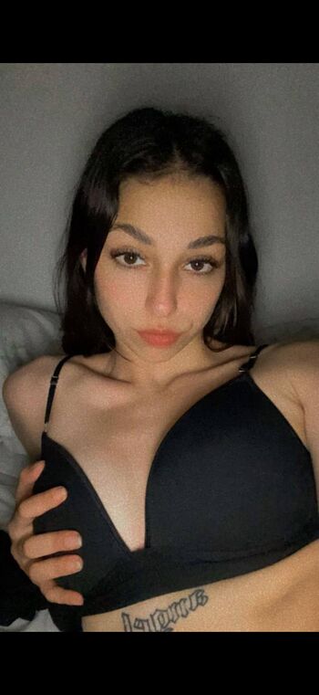 Full leaked Newmichelle/ private onlyfans photo