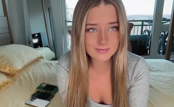 Full leaked Ariaaax/ private onlyfans photo