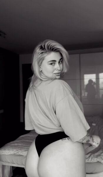 Full leaked Laynis almonte/ private onlyfans photo