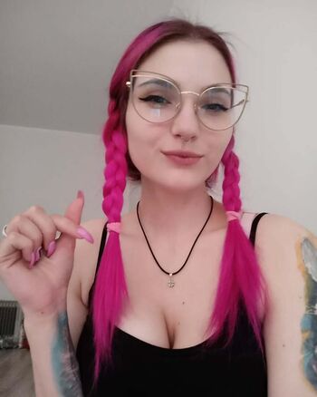 Full leaked Ashley anne/ private onlyfans photo