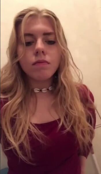 Full leaked Shemale big and small cock collection/ private onlyfans photo