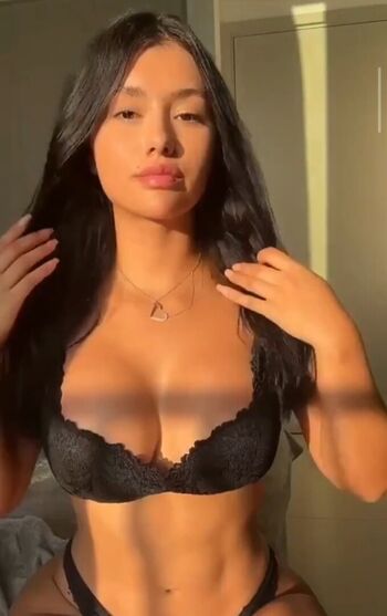 Full leaked Aline ghidetti/ private onlyfans photo