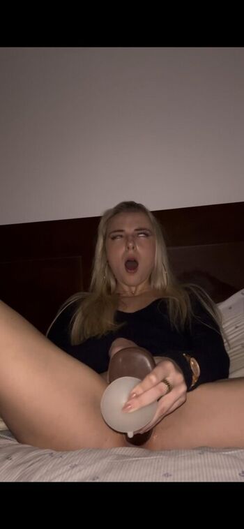 Full leaked Plantgrl/ private onlyfans photo