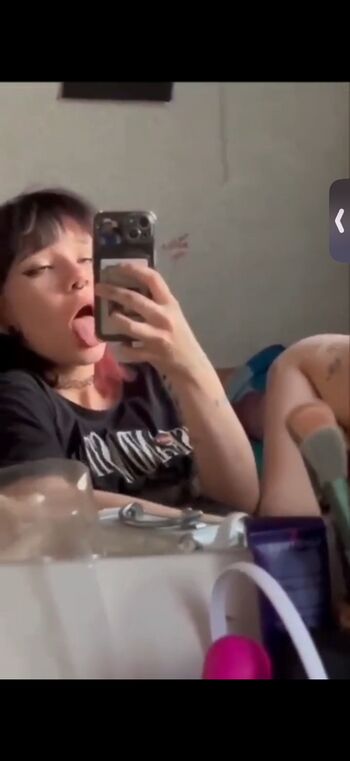 Full leaked Maeurn / private onlyfans photo