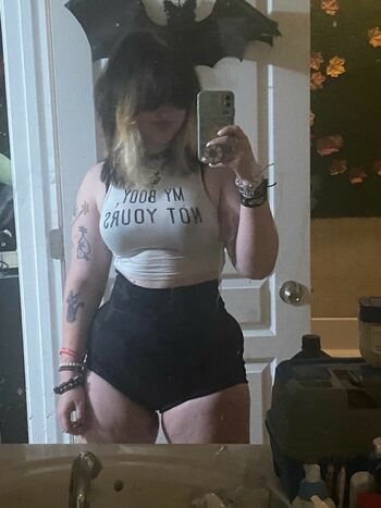 Full leaked Vick roman/ private onlyfans photo