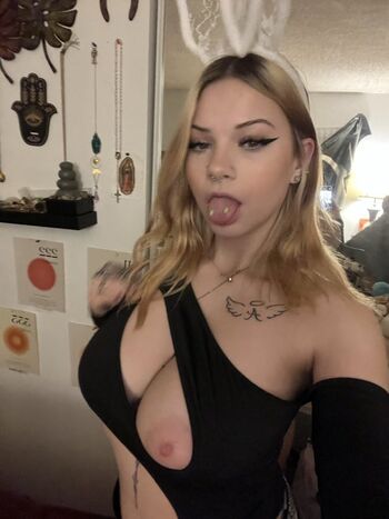Full leaked Walkure/ private onlyfans photo