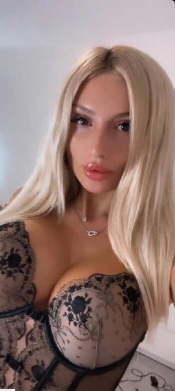Full leaked I cup jd/ private onlyfans photo