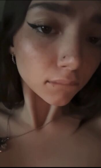 Full leaked Izzi dame/ private onlyfans photo