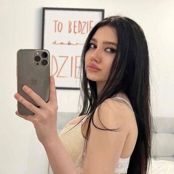 Full leaked Milenniavampyr/ private onlyfans photo