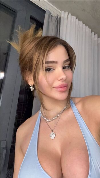 Full leaked Bianquinha/ private onlyfans photo