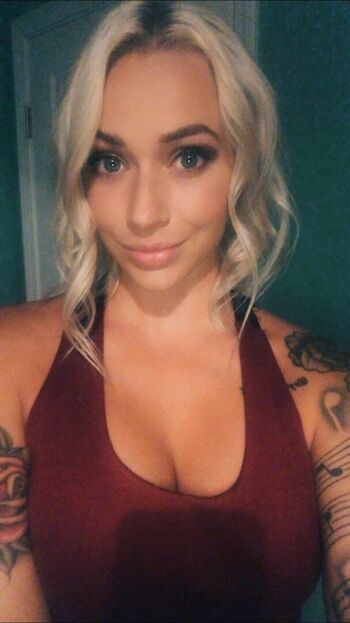 Full leaked Natseleen/ private onlyfans photo