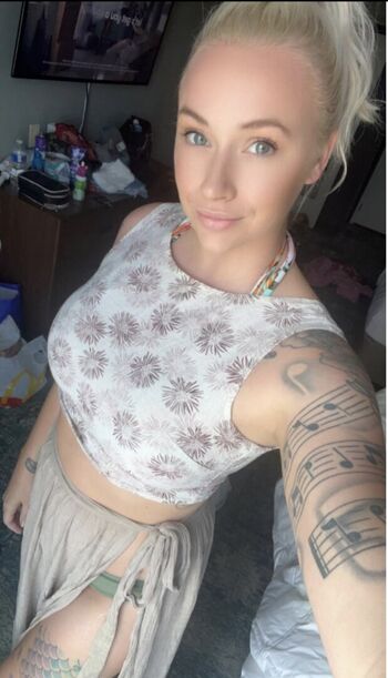 Full leaked Shazza mckenzie/ private onlyfans photo