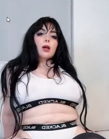 Full leaked Triplnikki/ private onlyfans photo