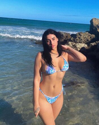 Full leaked Stephanie mandich/ private onlyfans photo