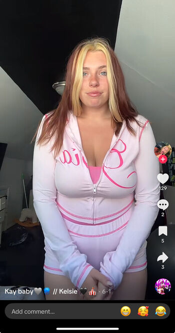 Full leaked Miacandyy/ private onlyfans photo