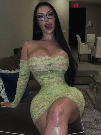 Full leaked Alane dias/ private onlyfans photo