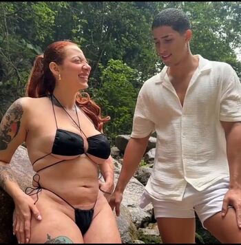 Full leaked Airtight/ private onlyfans photo