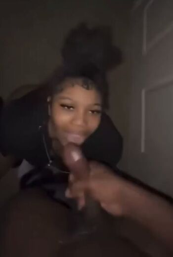 Full leaked Missalice/ private onlyfans photo