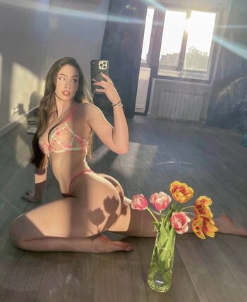 Full leaked Wahyne/ private onlyfans photo