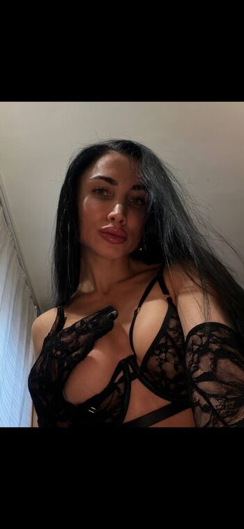 Full leaked Cara mell/ private onlyfans photo