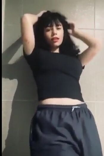 Full leaked Laheldoll/ private onlyfans photo