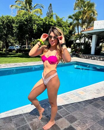 Full leaked Women motorsports page private onlyfans photo