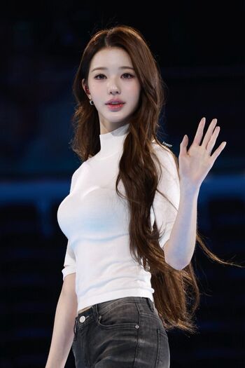 WomenK-pop