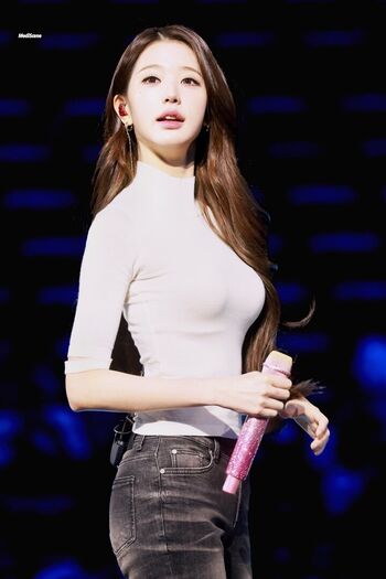WomenK-pop
