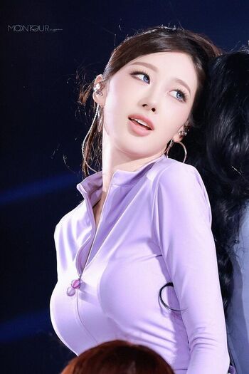 WomenK-pop